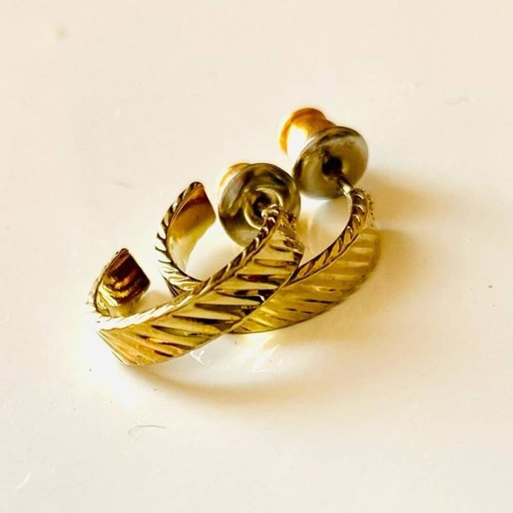 NEW NORDSTROM Gold Huggies Mini Hoops Studs Diamond Cut Earrings Jewelry